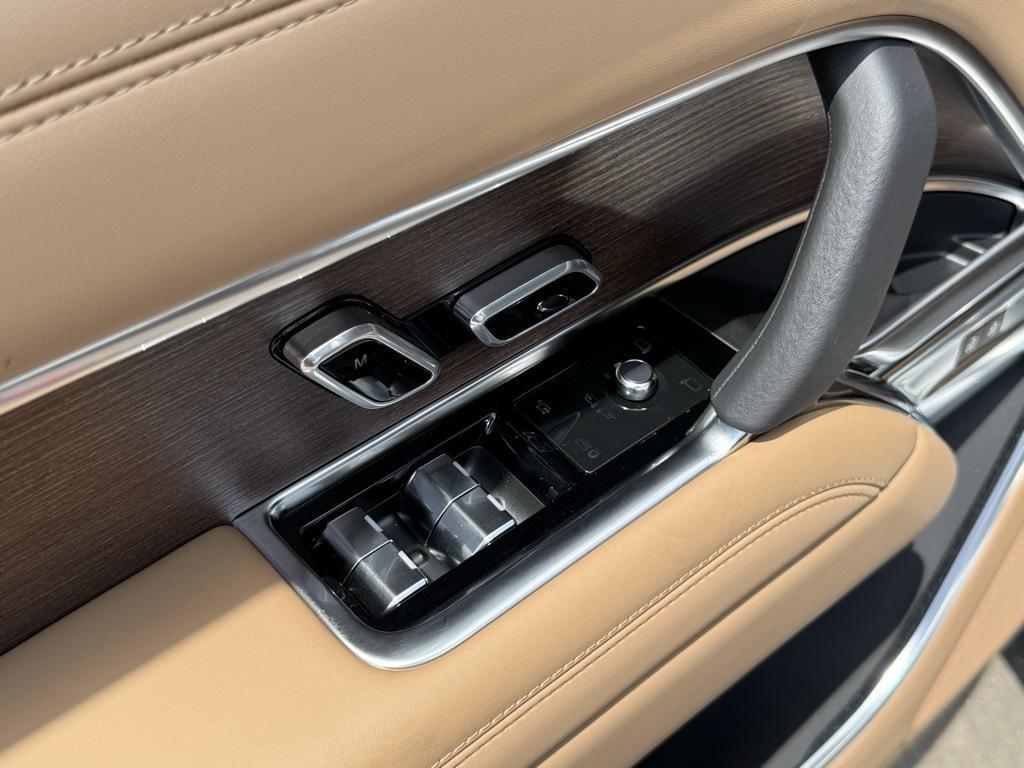 new 2025 Land Rover Range Rover car, priced at $121,000