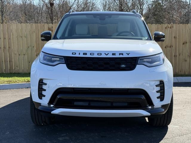 new 2025 Land Rover Discovery car, priced at $77,403