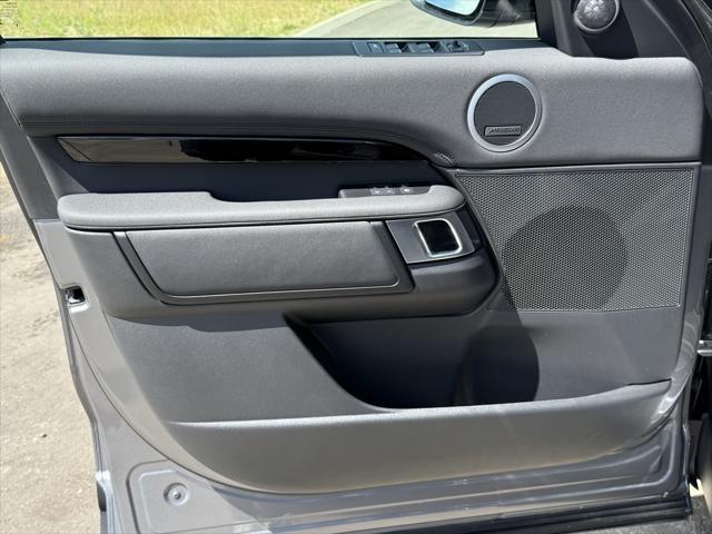 new 2025 Land Rover Discovery car, priced at $69,503
