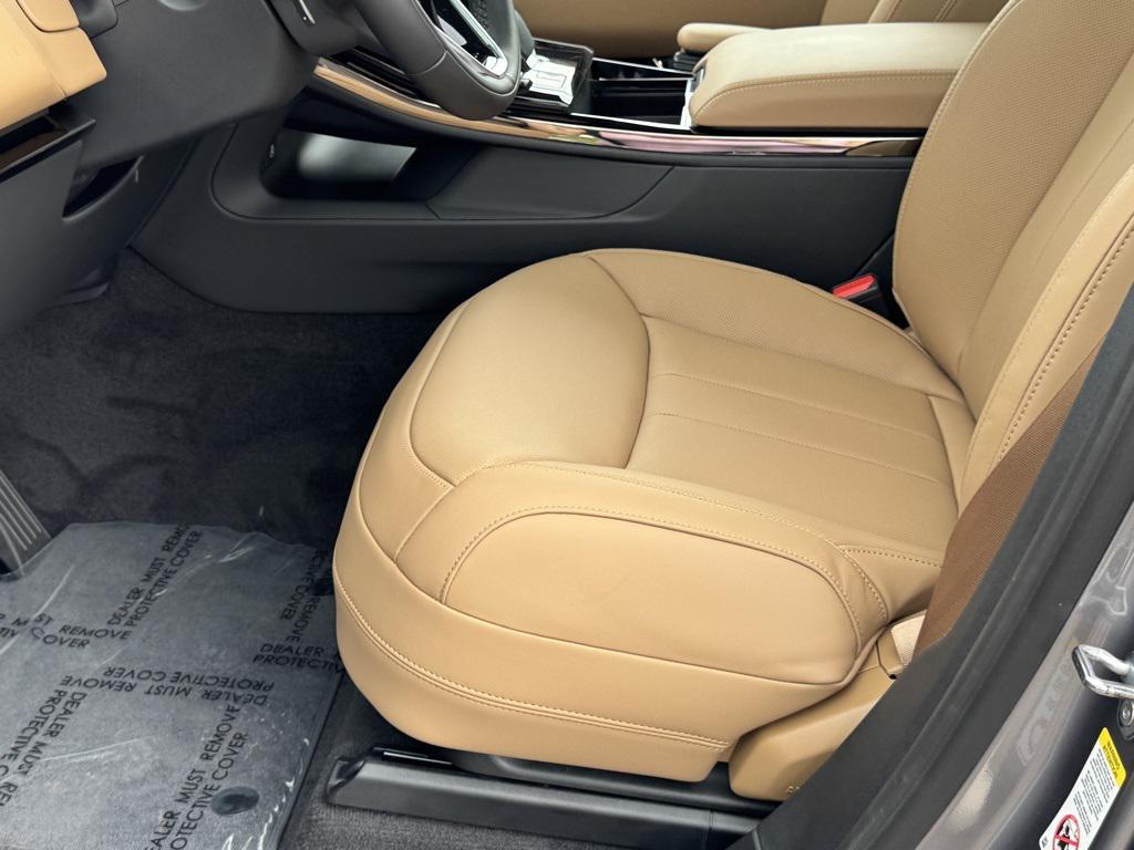 new 2025 Land Rover Range Rover Sport car, priced at $93,025