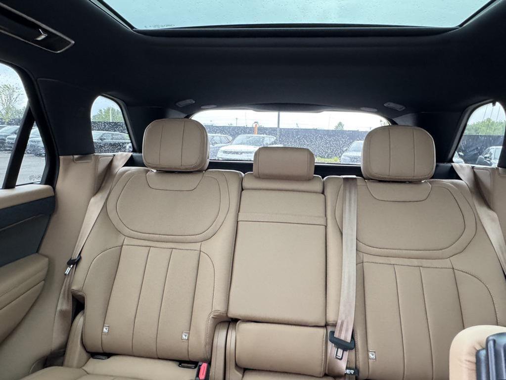 new 2025 Land Rover Range Rover Sport car, priced at $93,025