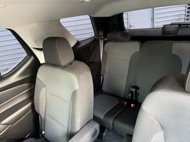 used 2021 Chevrolet Traverse car, priced at $24,988