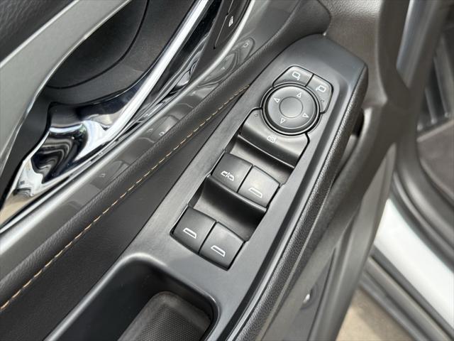 used 2021 Chevrolet Traverse car, priced at $23,945