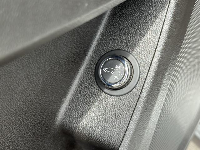 used 2021 Chevrolet Traverse car, priced at $23,945
