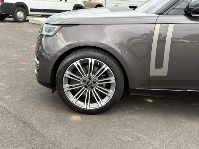 used 2022 Land Rover Range Rover car, priced at $106,988