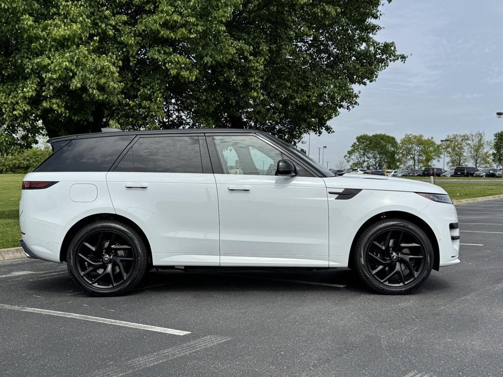 new 2025 Land Rover Range Rover Sport car, priced at $109,240
