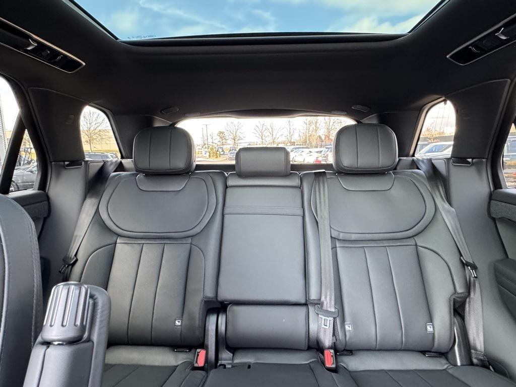 new 2025 Land Rover Range Rover Sport car, priced at $126,045