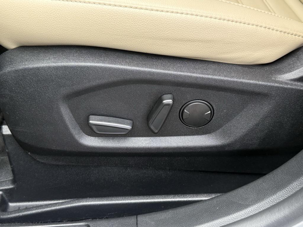 used 2024 Ford Edge car, priced at $26,923