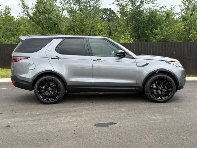 new 2025 Land Rover Discovery car, priced at $69,503