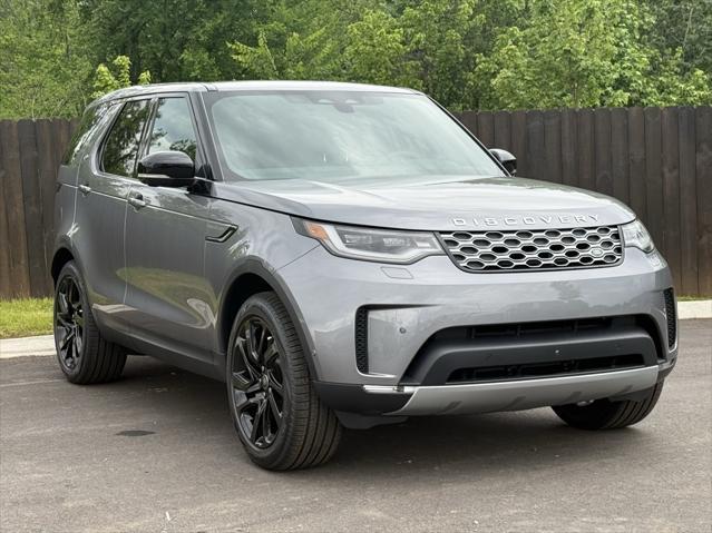 new 2025 Land Rover Discovery car, priced at $69,503