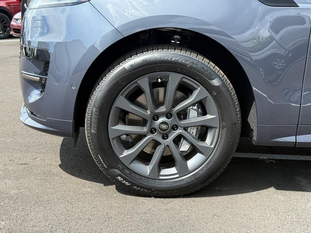new 2025 Land Rover Range Rover Sport car, priced at $93,585
