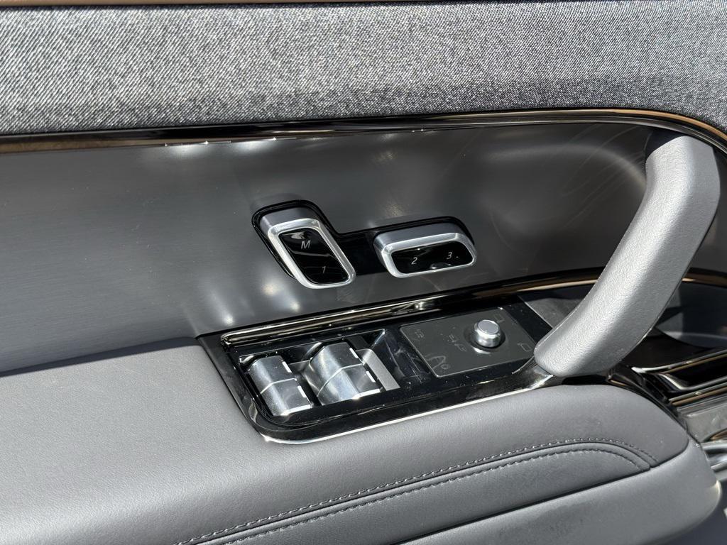 new 2025 Land Rover Range Rover Sport car, priced at $93,585