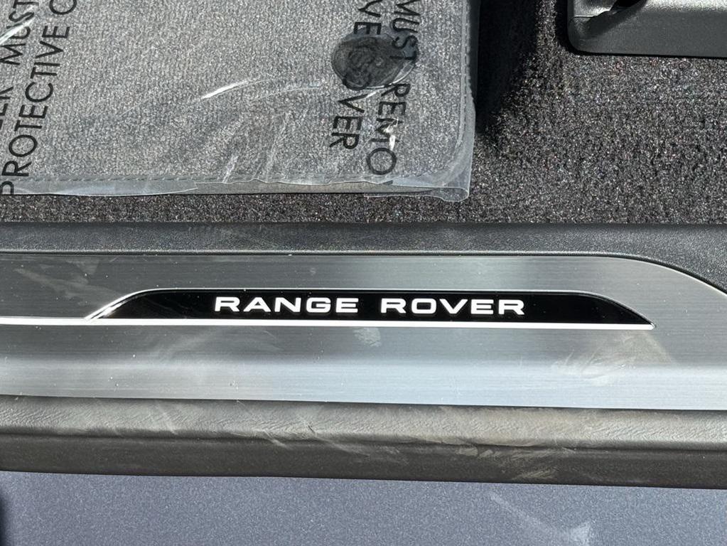 new 2025 Land Rover Range Rover Sport car, priced at $93,585