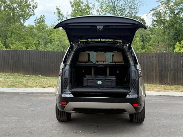 new 2025 Land Rover Discovery car, priced at $80,103