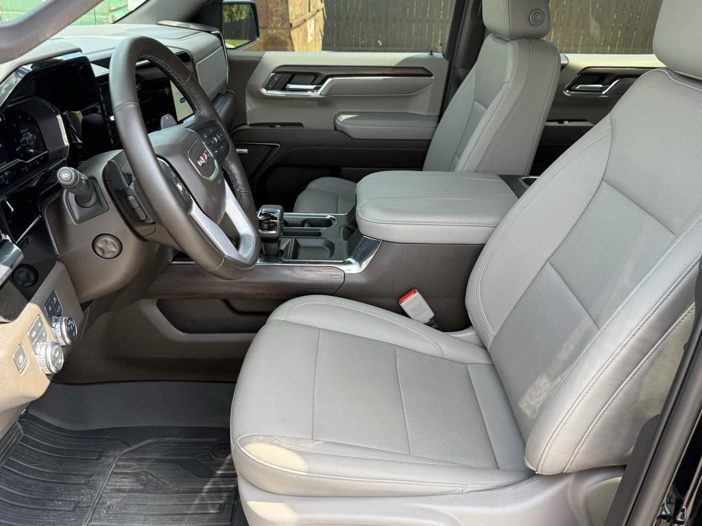 used 2023 GMC Sierra 1500 car, priced at $50,323