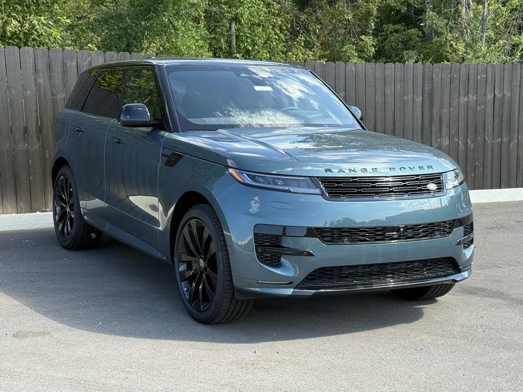 new 2025 Land Rover Range Rover Sport car, priced at $122,400