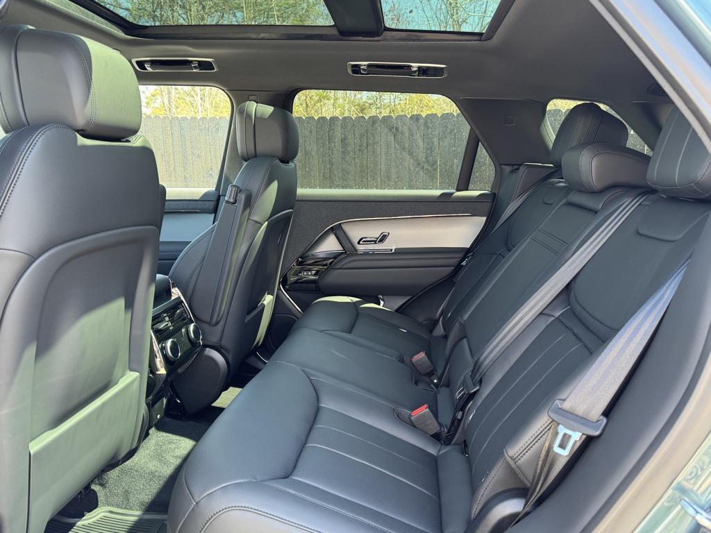 new 2025 Land Rover Range Rover Sport car, priced at $122,400