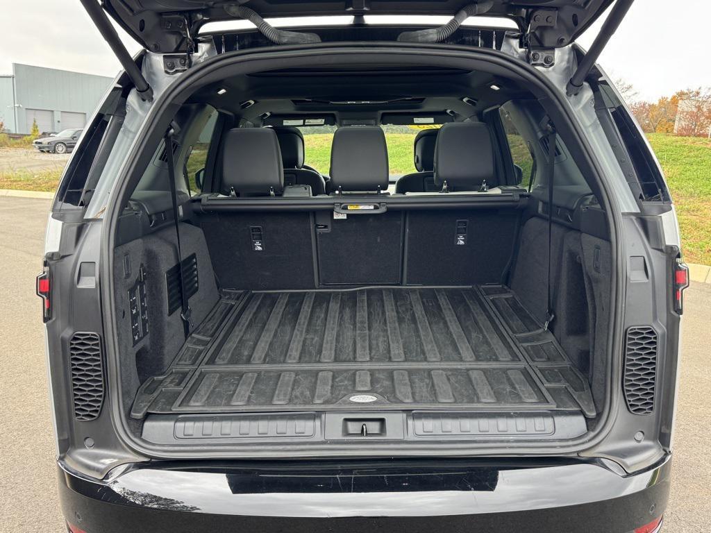 used 2023 Land Rover Discovery car, priced at $41,723