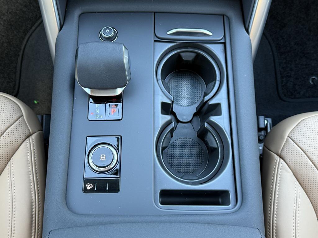 new 2026 Land Rover Discovery car, priced at $80,241