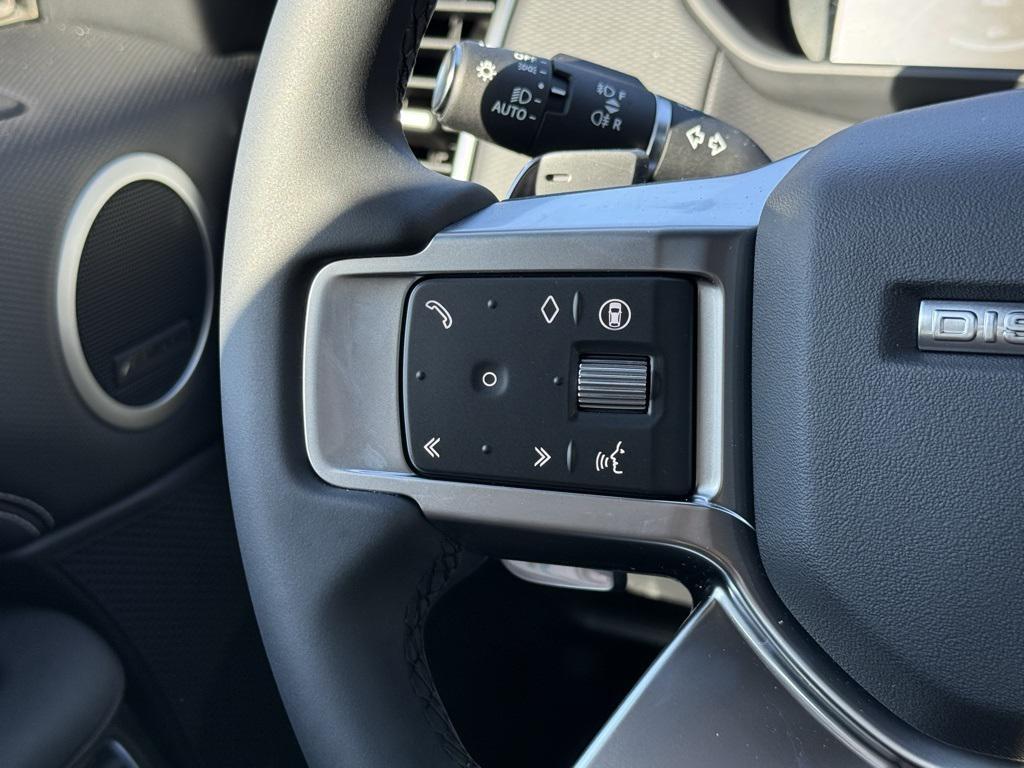 new 2026 Land Rover Discovery car, priced at $80,241