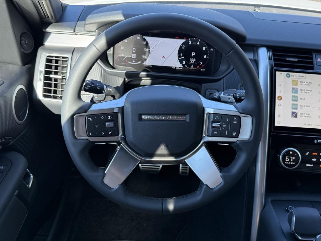 new 2026 Land Rover Discovery car, priced at $80,241