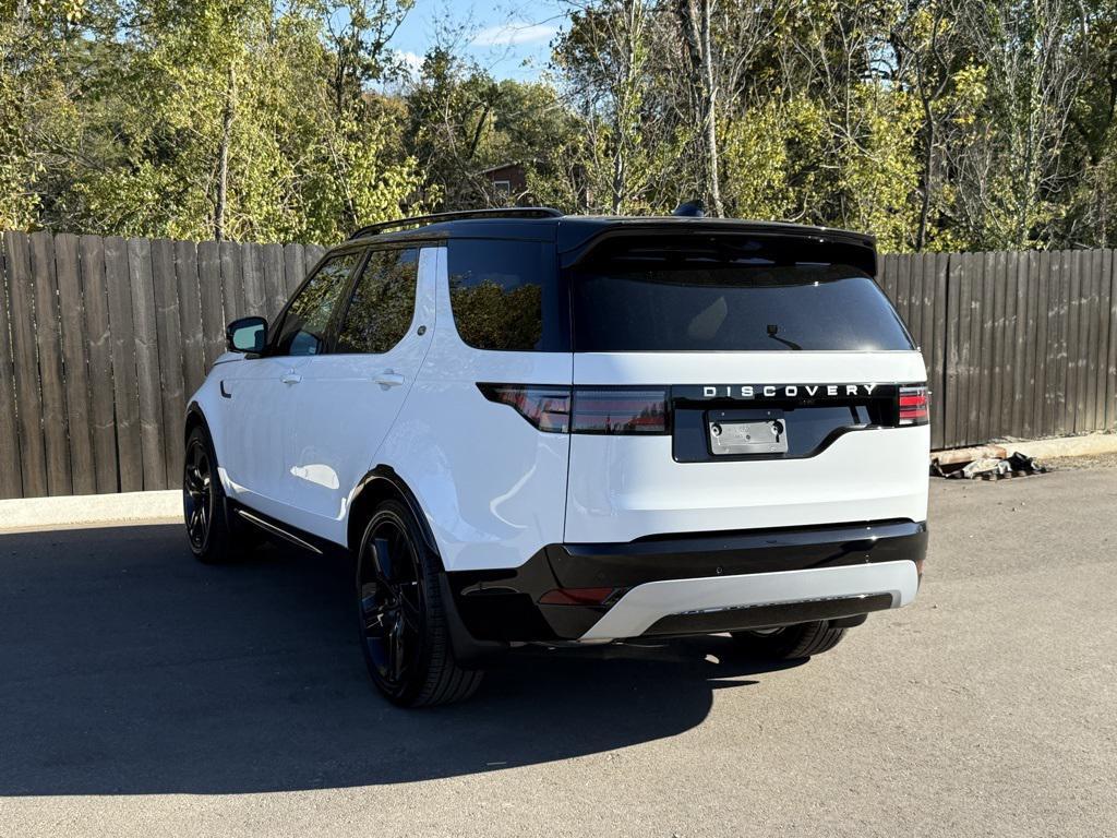 new 2026 Land Rover Discovery car, priced at $80,241