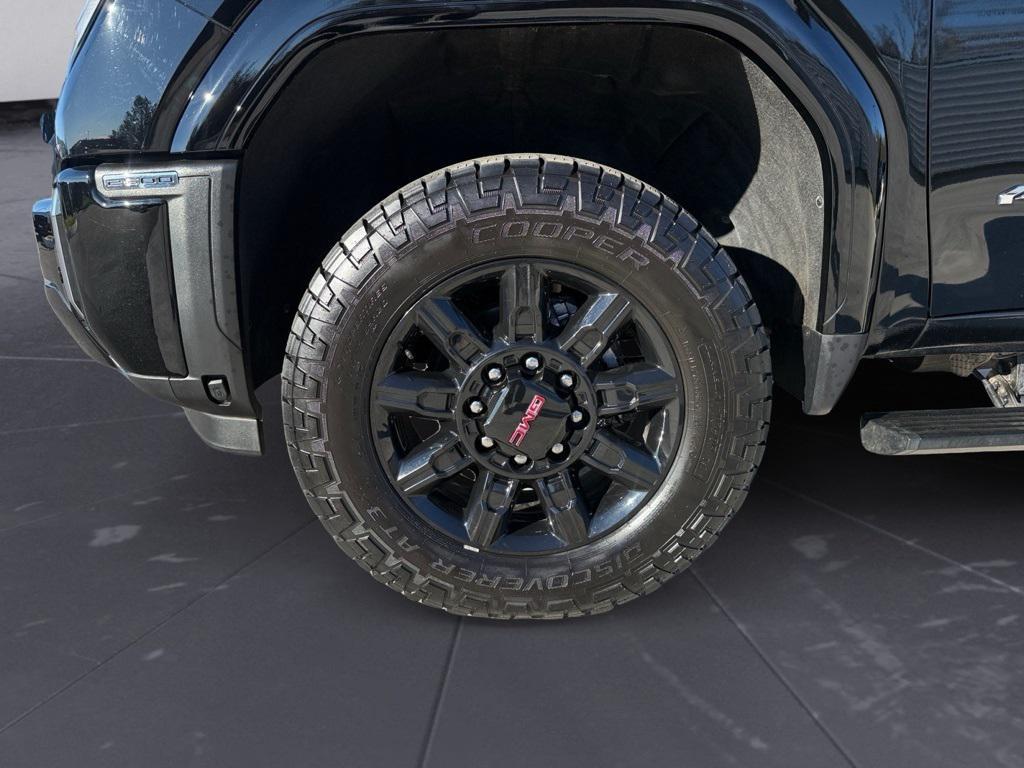 used 2024 GMC Sierra 2500 car, priced at $75,823