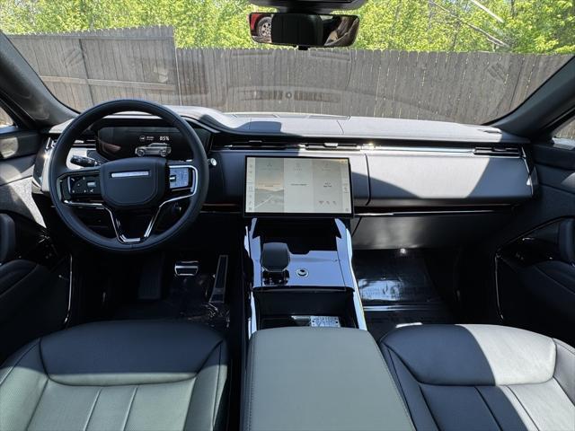 new 2025 Land Rover Range Rover Sport car, priced at $108,595