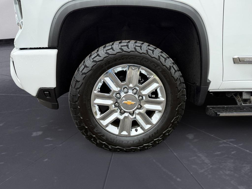 used 2024 Chevrolet Silverado 2500 car, priced at $73,323