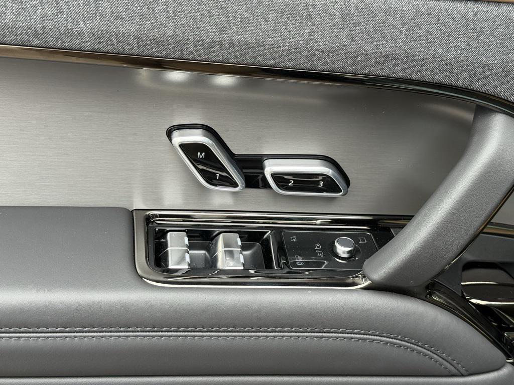 new 2025 Land Rover Range Rover Sport car, priced at $128,105