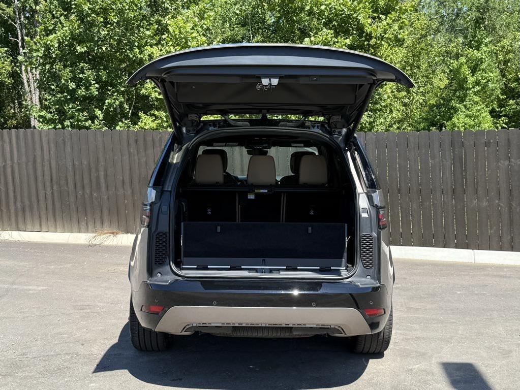 used 2025 Land Rover Discovery car, priced at $67,863