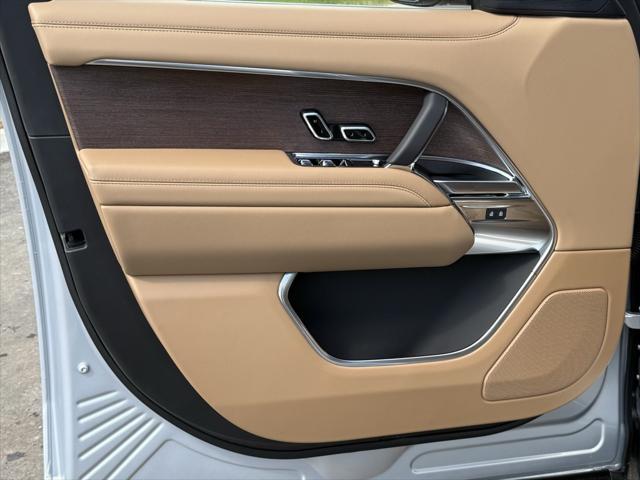 new 2025 Land Rover Range Rover car, priced at $131,450