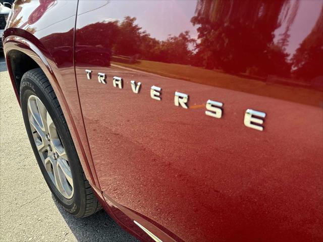 used 2021 Chevrolet Traverse car, priced at $30,490