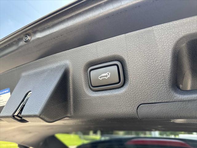 used 2022 Hyundai Santa Fe car, priced at $25,990