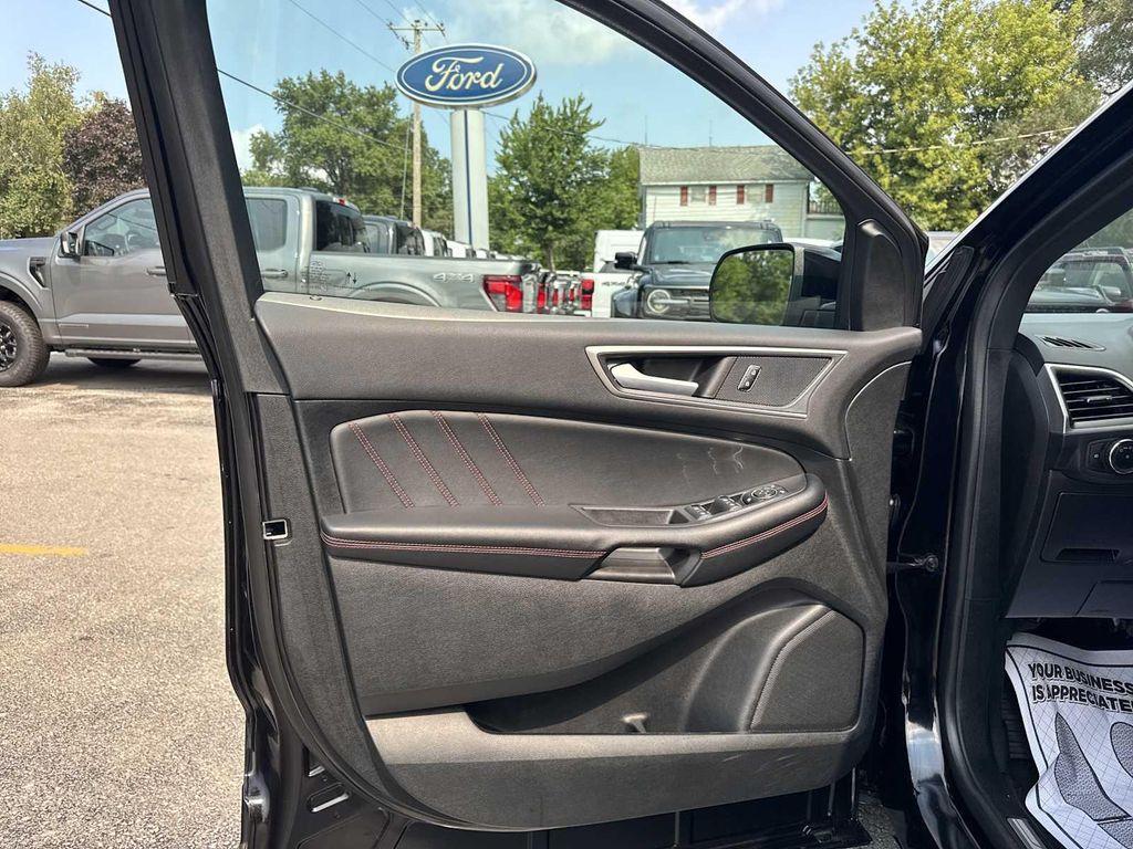 used 2024 Ford Edge car, priced at $34,990