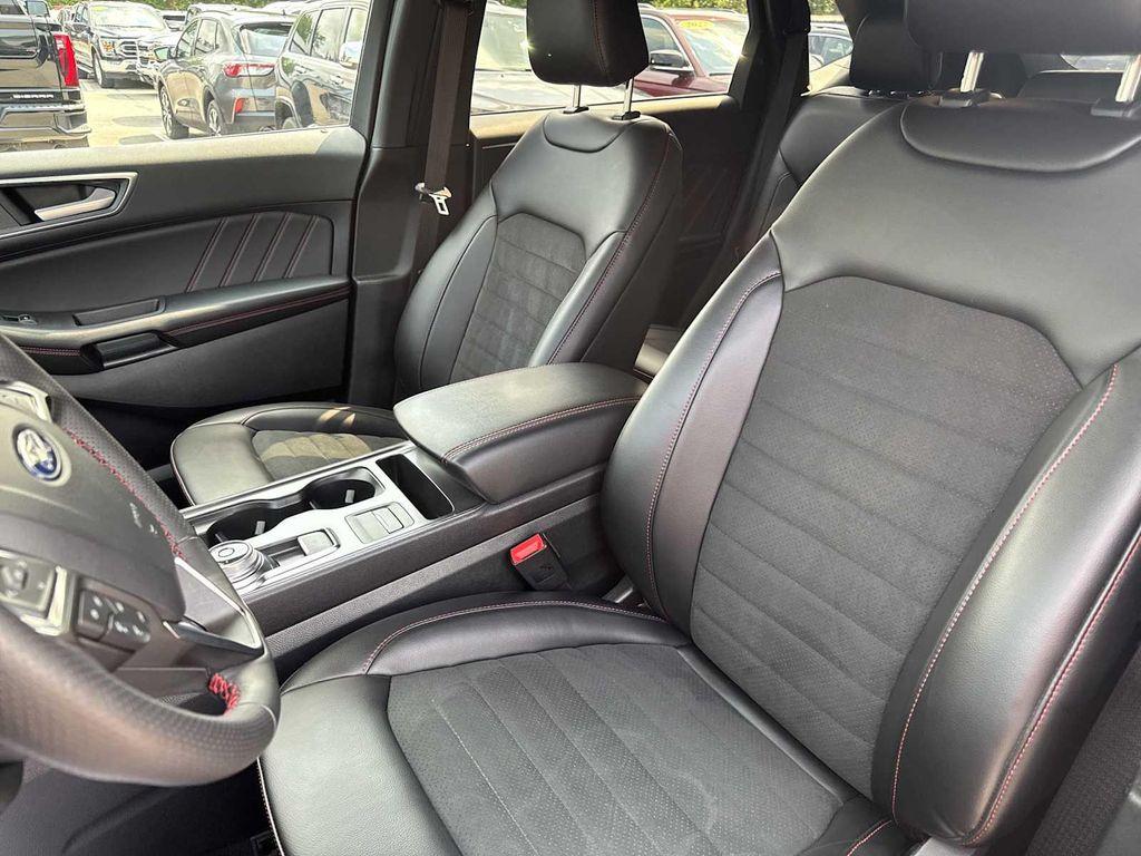 used 2024 Ford Edge car, priced at $34,990