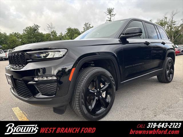 used 2023 Jeep Grand Cherokee car, priced at $35,990