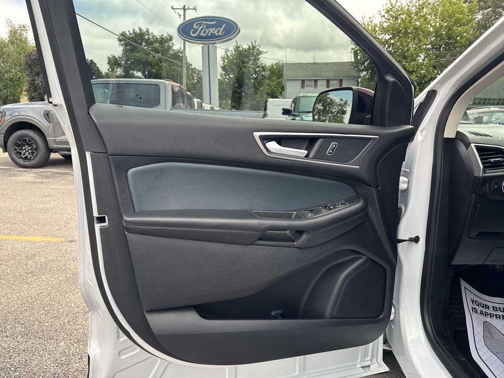 used 2022 Ford Edge car, priced at $23,990