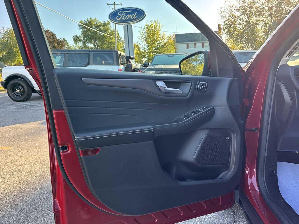 used 2023 Ford Escape car, priced at $24,990