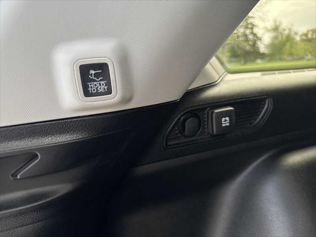 used 2022 Jeep Grand Cherokee car, priced at $33,490