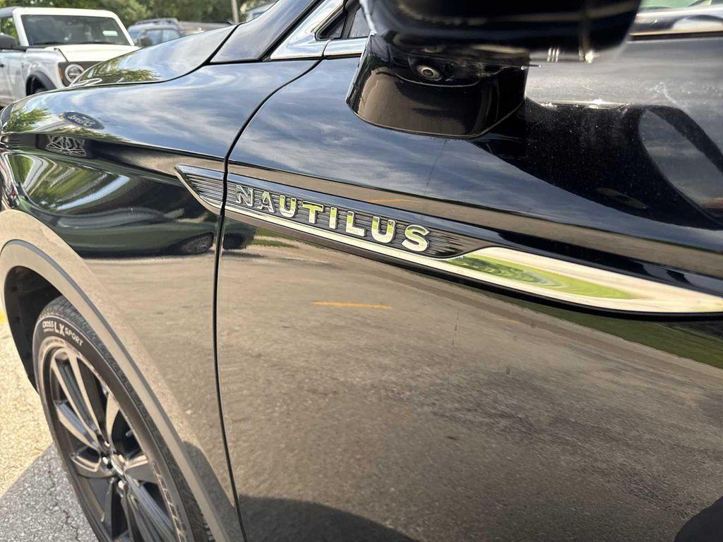 used 2021 Lincoln Nautilus car, priced at $33,990