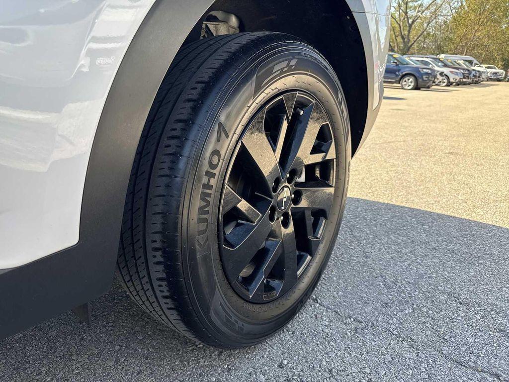 used 2023 Kia Sorento car, priced at $29,990