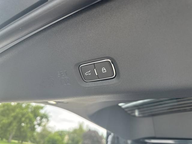 new 2025 Ford Expedition Max car, priced at $73,385