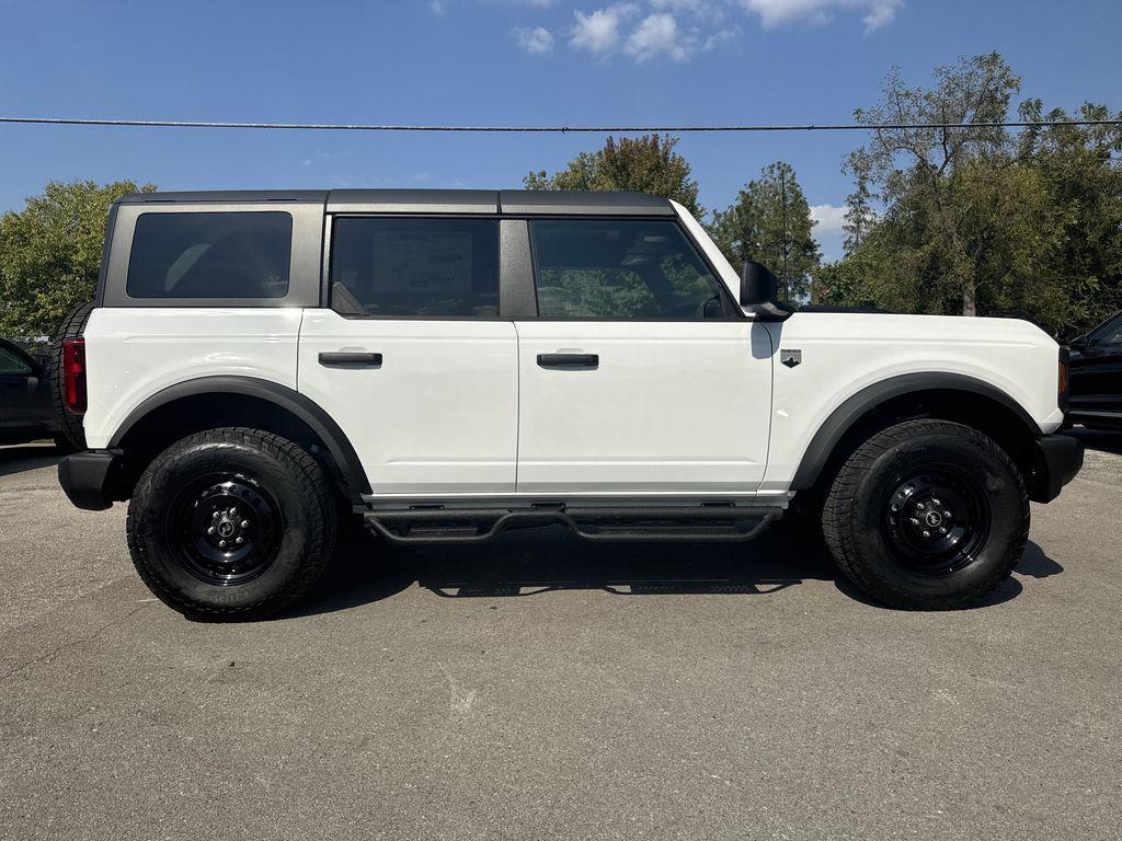 new 2025 Ford Bronco car, priced at $44,634