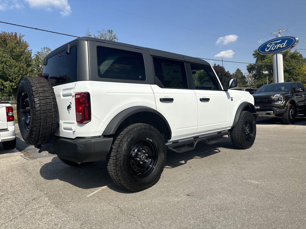 new 2025 Ford Bronco car, priced at $44,634
