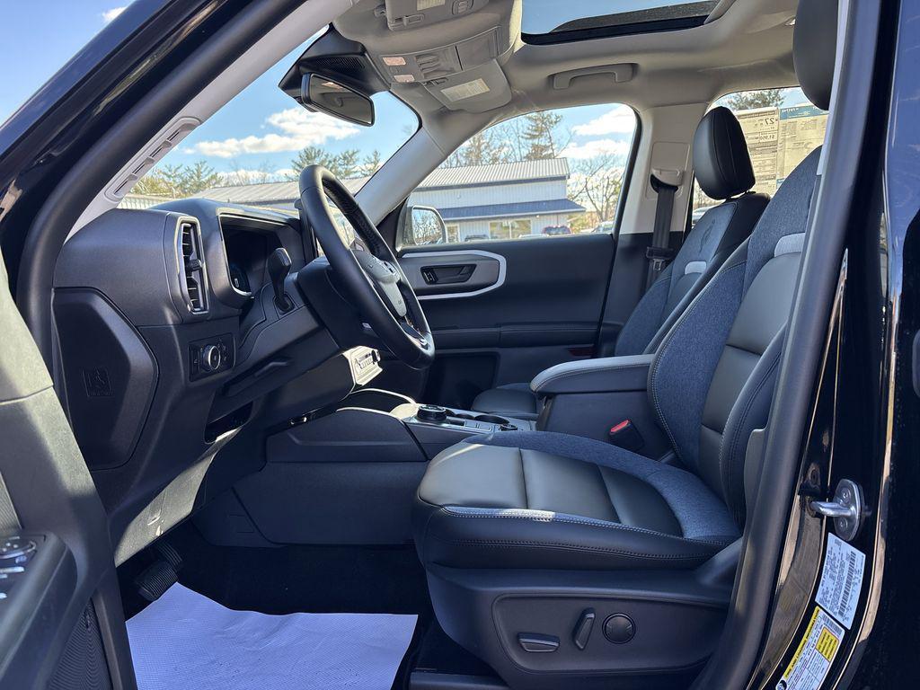 new 2025 Ford Bronco Sport car, priced at $38,713