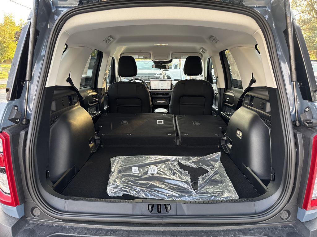 new 2025 Ford Bronco Sport car, priced at $33,924