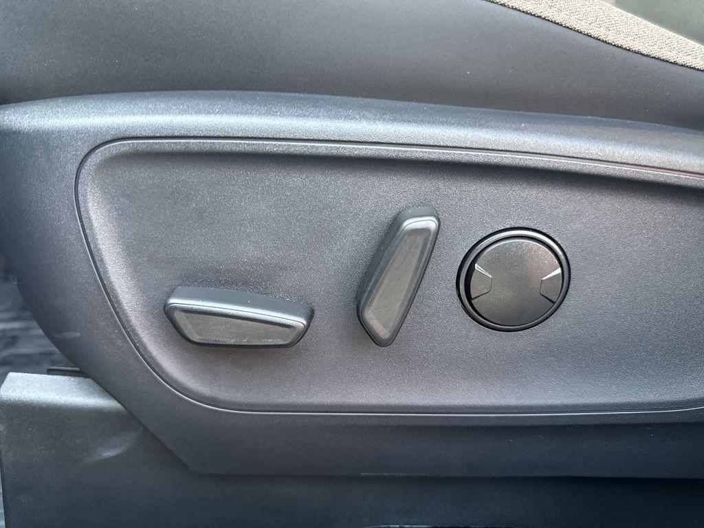 new 2025 Ford Bronco Sport car, priced at $33,924