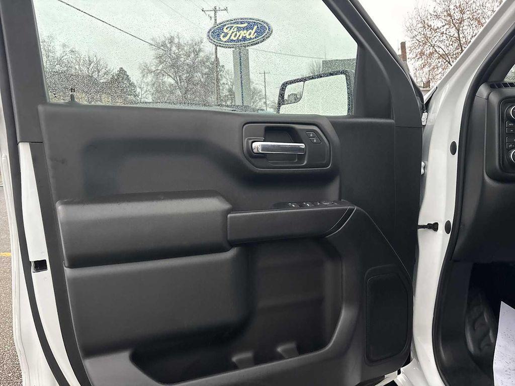 used 2023 Chevrolet Silverado 1500 car, priced at $32,990