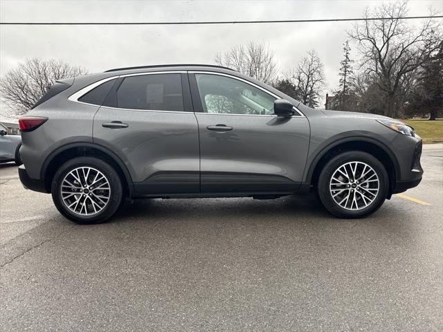 new 2025 Ford Escape car, priced at $38,059